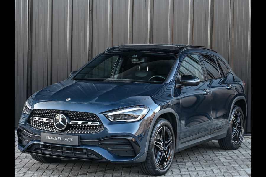 Mercedes-Benz GLA 250 e AMG Line · Panoramadak · Elektr. verst. stoelen · Ambiance sfeerverlichting · Stoelverwarming · Achteruitrijcamera ·