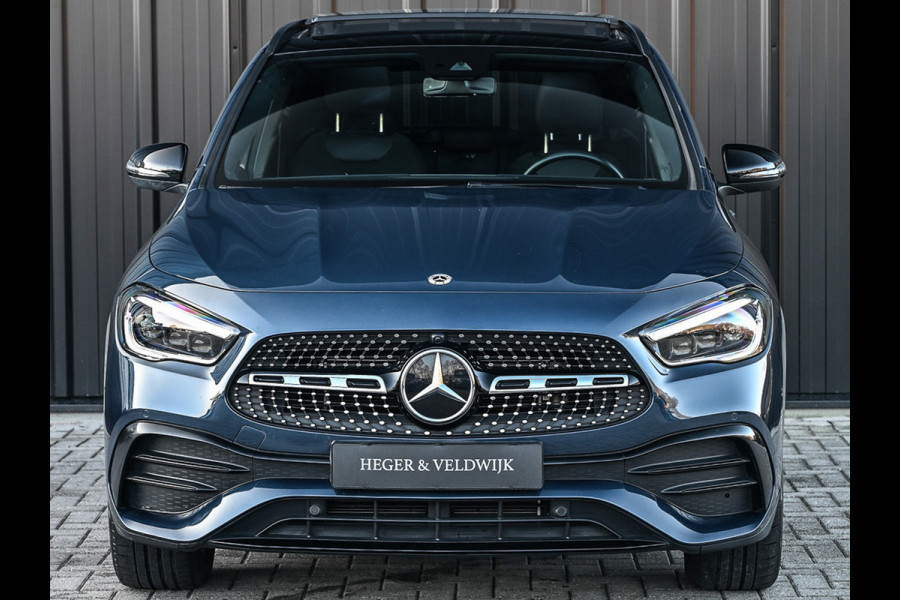 Mercedes-Benz GLA 250 e AMG Line · Panoramadak · Elektr. verst. stoelen · Ambiance sfeerverlichting · Stoelverwarming · Achteruitrijcamera ·