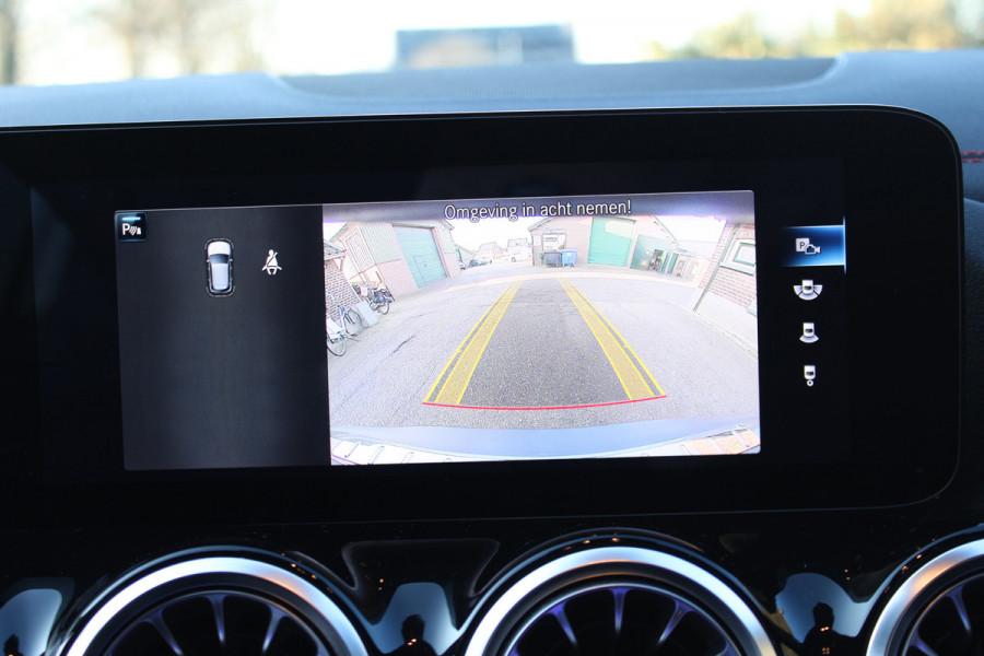 Mercedes-Benz EQA 250 AMG Line 67 kWh SOh 96,3% SFEER NAVI LED 43000KM!!!