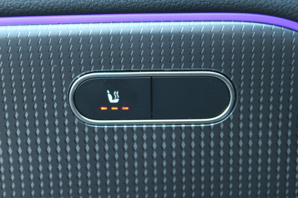 Mercedes-Benz EQA 250 AMG Line 67 kWh SOh 96,3% SFEER NAVI LED 43000KM!!!