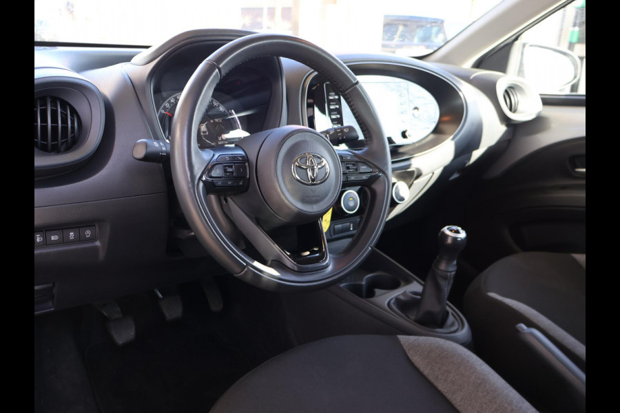 Toyota Aygo X 1.0 VVT-i MT PLAY + ADAPTIVE CRUISE | CAMERA | APPLE CARPLAY | ANDROID AUTO | DAB