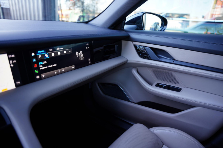 Porsche Taycan 4S Performance 84 kWh / €162k Nieuw / XPEL / PCCB / Burmester