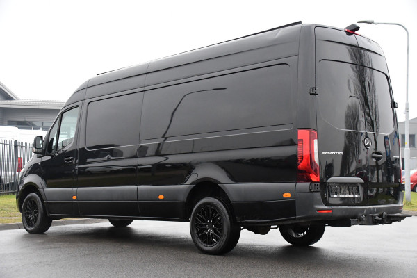 Mercedes-Benz Sprinter 319 V6 3.0 CDI L3H2 Black Edition Camera, Cruise, Carplay, LED, 10,5'' Mbux, 3500kg Trekhaak, Automaat, 190pk, Uniek!