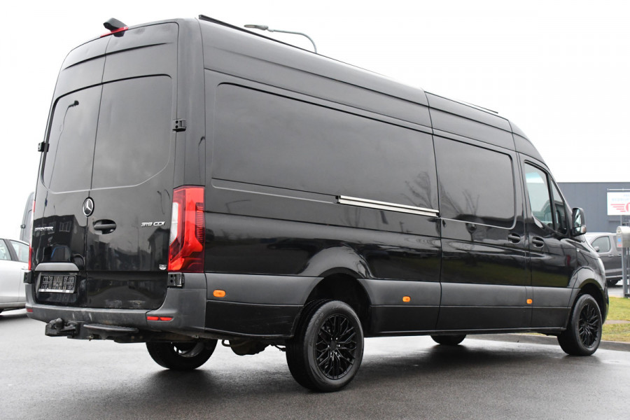 Mercedes-Benz Sprinter 319 V6 3.0 CDI L3H2 Black Edition Camera, Cruise, Carplay, LED, 10,5'' Mbux, 3500kg Trekhaak, Automaat, 190pk, Uniek!