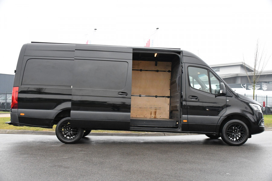 Mercedes-Benz Sprinter 319 V6 3.0 CDI L3H2 Black Edition Camera, Cruise, Carplay, LED, 10,5'' Mbux, 3500kg Trekhaak, Automaat, 190pk, Uniek!