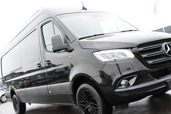 Mercedes-Benz Sprinter 319 V6 3.0 CDI L3H2 Black Edition Camera, Cruise, Carplay, LED, 10,5'' Mbux, 3500kg Trekhaak, Automaat, 190pk, Uniek!