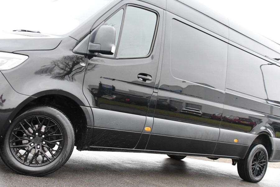 Mercedes-Benz Sprinter 319 V6 3.0 CDI L3H2 Black Edition Camera, Cruise, Carplay, LED, 10,5'' Mbux, 3500kg Trekhaak, Automaat, 190pk, Uniek!