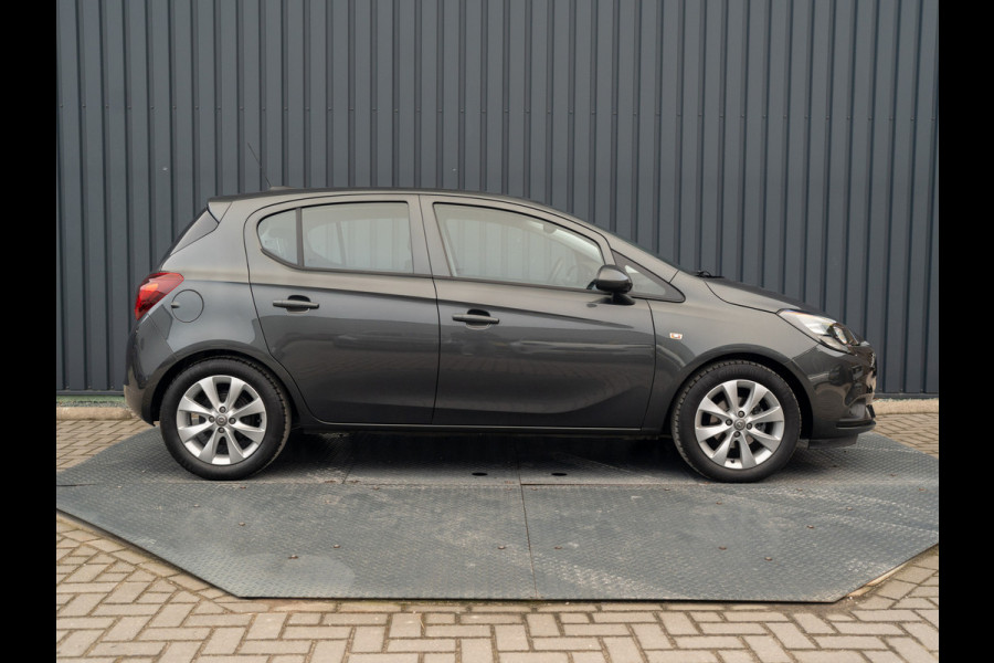 Opel Corsa 1.4 90Pk Favourite | Trekhaak afnb. | Navi | Apple Carplay/ Android Auto | Prijs Rijklaar!!