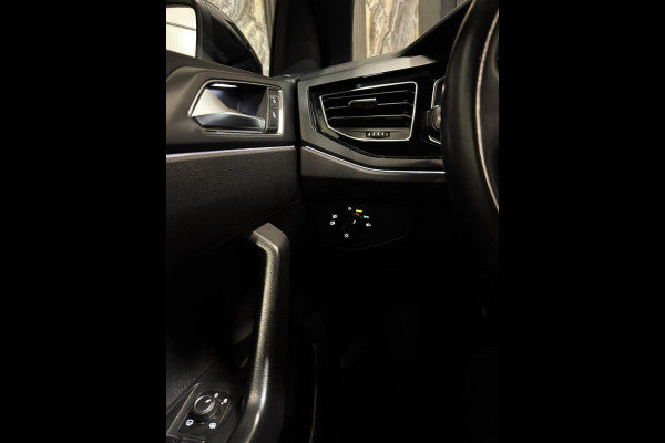 Volkswagen Taigo 1.0 TSI DSG 3x R-Line|PANO|VIRTUAL|KEYLESS|SFEER|IQ