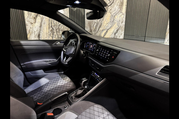 Volkswagen Taigo 1.0 TSI DSG 3x R-Line|PANO|VIRTUAL|KEYLESS|SFEER|IQ