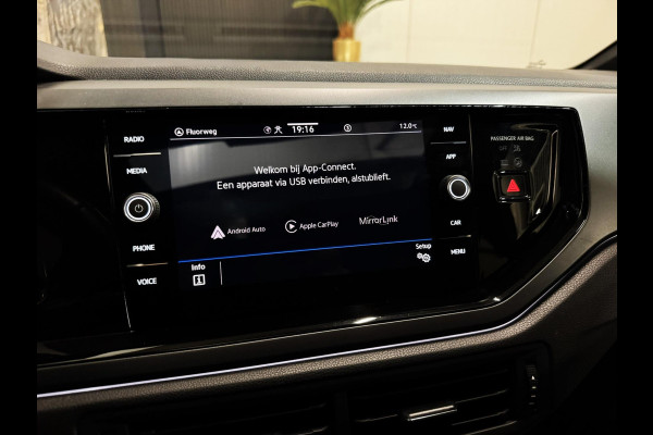 Volkswagen Taigo 1.0 TSI DSG 3x R-Line|PANO|VIRTUAL|KEYLESS|SFEER|IQ