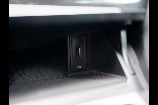 Volkswagen Golf Variant 1.5 TSI Comfortline Business | Camera | Trekhaak | Stoelverw. | Prijs Rijklaar!!