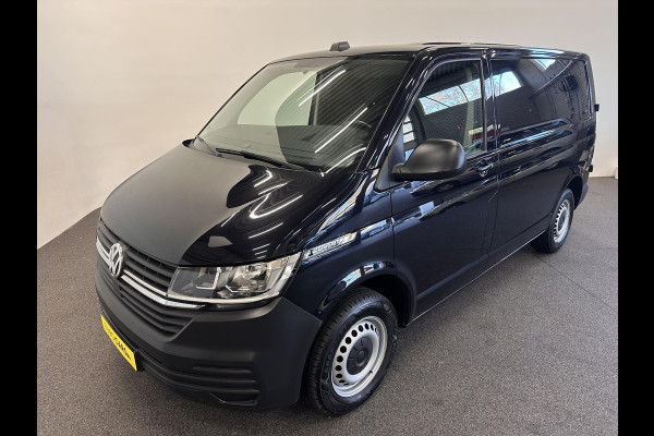 Volkswagen Transporter 2.0 TDI L1H1 110 pk Airco Cruise Control Trekhaak Navi