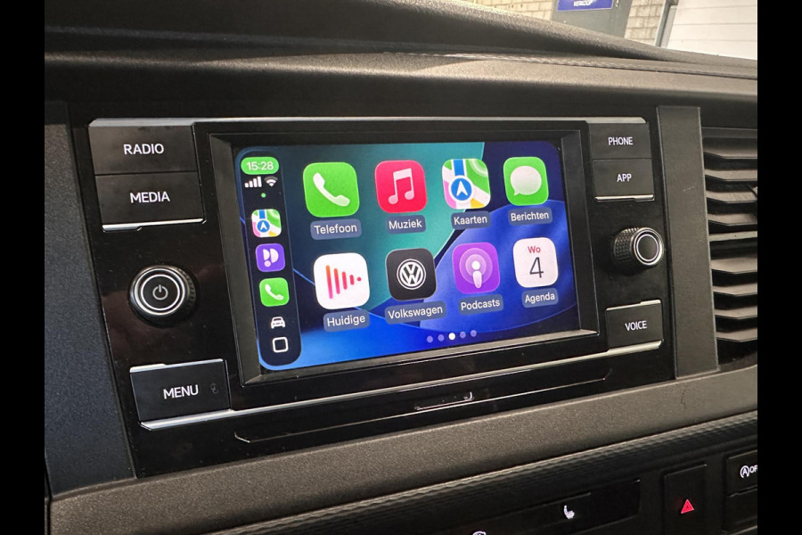 Volkswagen Transporter 2.0 TDI L1H1 110 pk Airco Cruise Control Trekhaak Navi