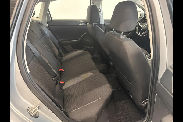 Volkswagen Polo 1.0 TSI Life Airco Caplay Navi Cruise Control Full LED PDC Voor/Achter 15" LM Velgen