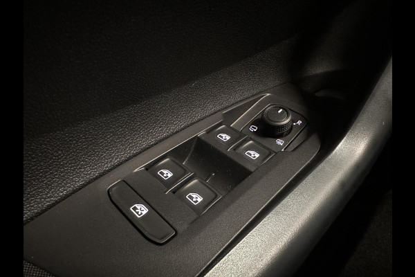 Volkswagen Polo 1.0 TSI Life Airco Caplay Navi Cruise Control Full LED PDC Voor/Achter 15" LM Velgen