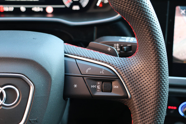 Audi Q3 35 TFSI Pro Line | Panoramadak | ACC | Side Assist | Lane Assist | Stoelverwarming | Camera | CarPlay | Keyless Go | Virtual Cockpit | F1 Flippers | Inc BTW | Nieuwe APK