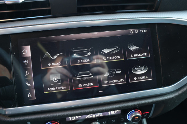 Audi Q3 35 TFSI Pro Line | Panoramadak | ACC | Side Assist | Lane Assist | Stoelverwarming | Camera | CarPlay | Keyless Go | Virtual Cockpit | F1 Flippers | Inc BTW | Nieuwe APK