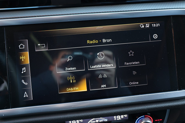 Audi Q3 35 TFSI Pro Line | Panoramadak | ACC | Side Assist | Lane Assist | Stoelverwarming | Camera | CarPlay | Keyless Go | Virtual Cockpit | F1 Flippers | Inc BTW | Nieuwe APK