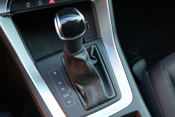 Audi Q3 35 TFSI Pro Line | Panoramadak | ACC | Side Assist | Lane Assist | Stoelverwarming | Camera | CarPlay | Keyless Go | Virtual Cockpit | F1 Flippers | Inc BTW | Nieuwe APK