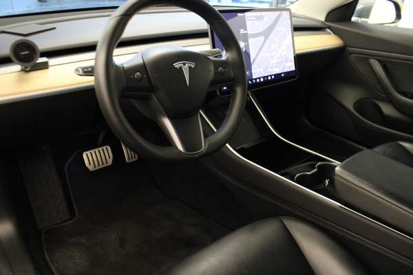 Tesla Model 3 Performance AWD 75 kWh Pano/leder