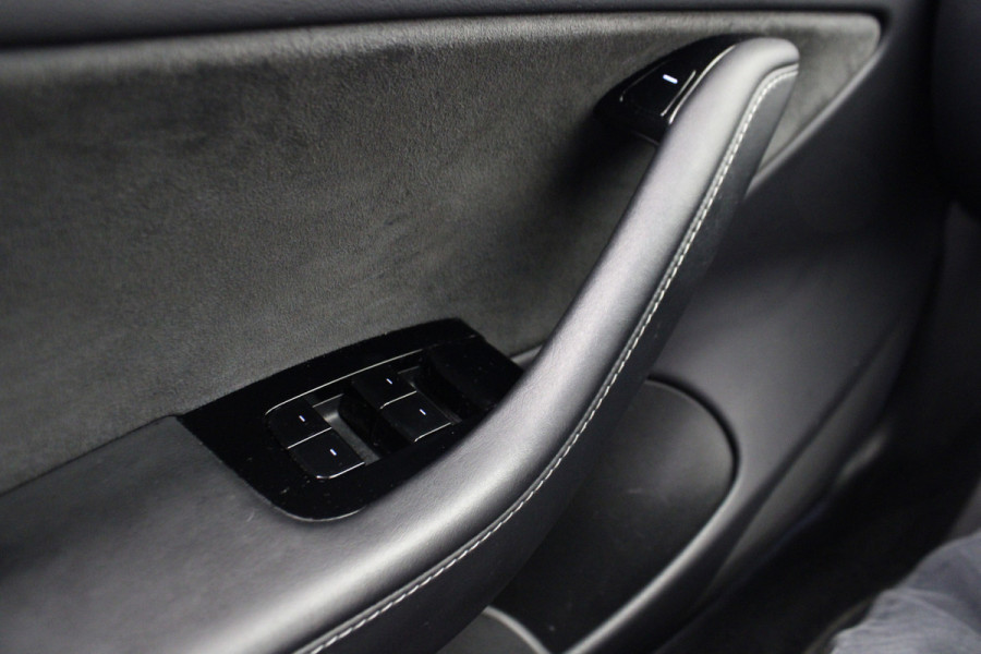 Tesla Model 3 Performance AWD 75 kWh Pano/leder