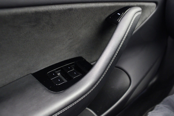 Tesla Model 3 Performance AWD 75 kWh Pano/leder