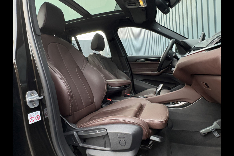 BMW X1 sDrive20i High Executive | Trekhaak afnb. | Panodak | Head Up | Camera | Elk. A-klep | Leder | Prijs Rijklaar!!