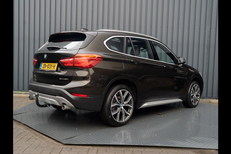 BMW X1 sDrive20i High Executive | Trekhaak afnb. | Panodak | Head Up | Camera | Elk. A-klep | Leder | Prijs Rijklaar!!