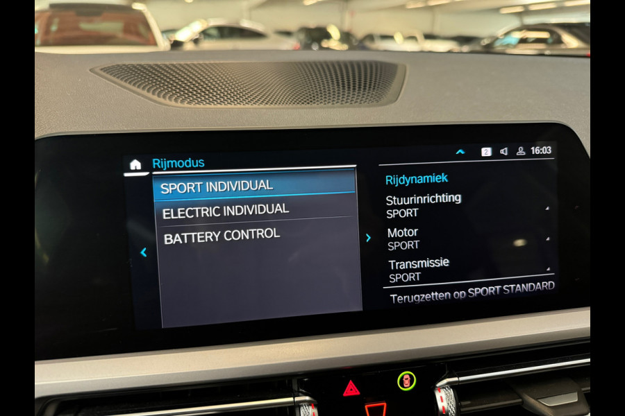 BMW 3-serie 330e High Executive Leder|CarPlay|NL Auto|NAP