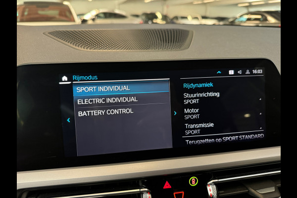 BMW 3-serie 330e High Executive Leder|CarPlay|NL Auto|NAP