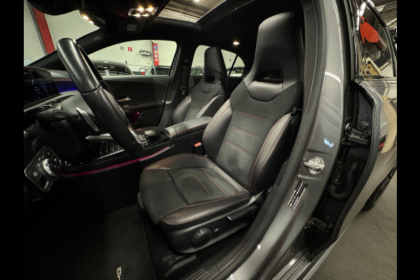 Mercedes-Benz A-Klasse 200 AMG Pano|Night|Sfeer|Burm|A35 Pack