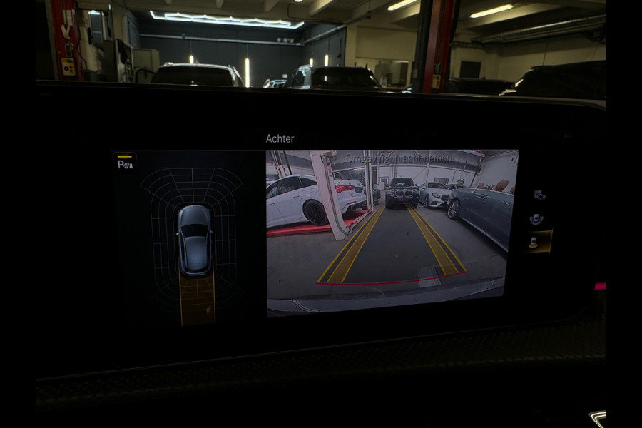 Mercedes-Benz A-Klasse 200 AMG Pano|Night|Sfeer|Burm|A35 Pack