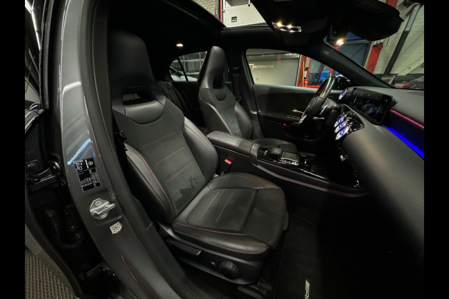 Mercedes-Benz A-Klasse 200 AMG Pano|Night|Sfeer|Burm|A35 Pack