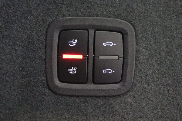 Porsche Cayenne 3.0 E-Hybrid Platinum Edition Sport Chrono Plus, Panoramadak, Luchtvering, Trekhaak, BOSE, 21"