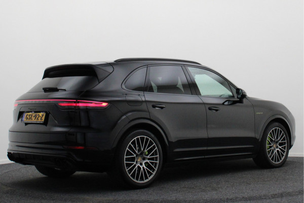 Porsche Cayenne 3.0 E-Hybrid Platinum Edition Sport Chrono Plus, Panoramadak, Luchtvering, Trekhaak, BOSE, 21"