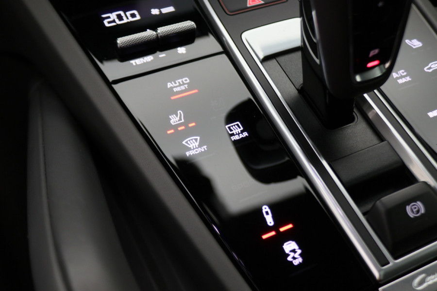 Porsche Cayenne 3.0 E-Hybrid Platinum Edition Sport Chrono Plus, Panoramadak, Luchtvering, Trekhaak, BOSE, 21"