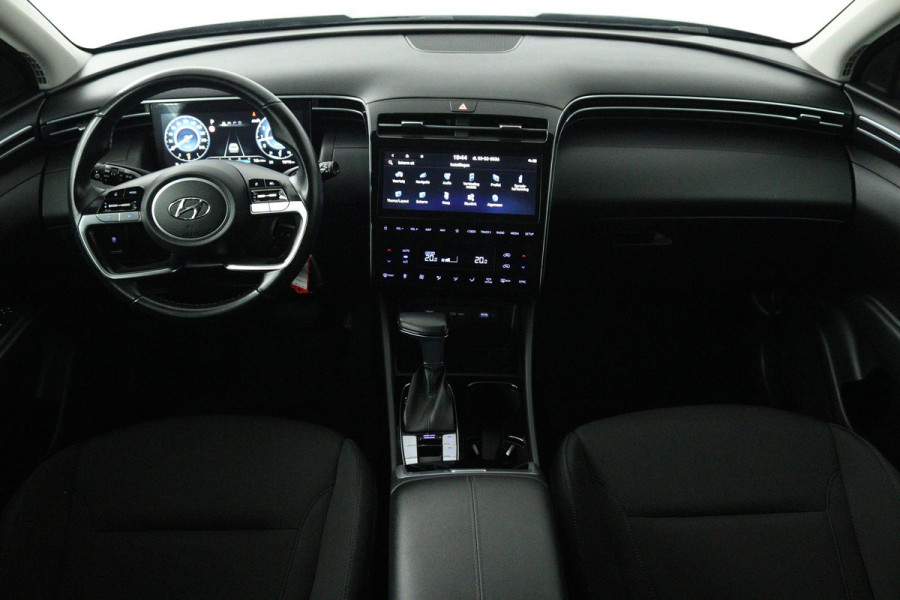Hyundai Tucson 1.6 T-GDI MHEV Comfort Smart (DIGITALE COCKPIT, ACHTERUITRIJCAMERA, NAVIGATIE, AUTOMAAT, PARKEERSENSOREN)