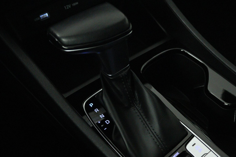 Hyundai Tucson 1.6 T-GDI MHEV Comfort Smart (DIGITALE COCKPIT, ACHTERUITRIJCAMERA, NAVIGATIE, AUTOMAAT, PARKEERSENSOREN)