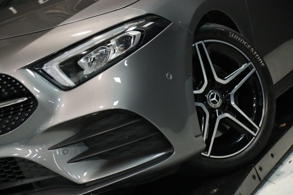 Mercedes-Benz A-Klasse A250 AMG / PANO / KEYLESS / ACC / CAMERA / DODEHOEK