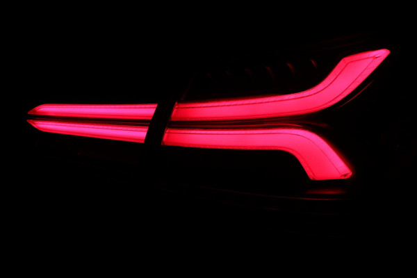 Mercedes-Benz A-Klasse A250 AMG / PANO / KEYLESS / ACC / CAMERA / DODEHOEK