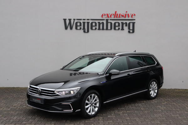 Volkswagen Passat Variant 1.4 TSI PHEV GTE Massage Trekhaak 360 LED