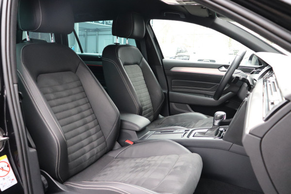 Volkswagen Passat Variant 1.4 TSI PHEV GTE Massage Trekhaak 360 LED