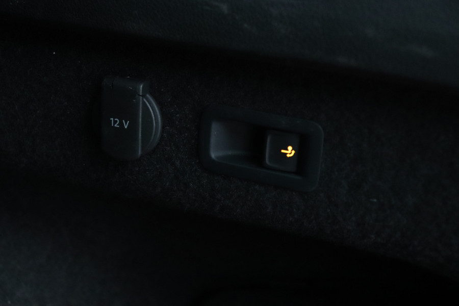 Volkswagen Passat Variant 1.4 TSI PHEV GTE Massage Trekhaak 360 LED