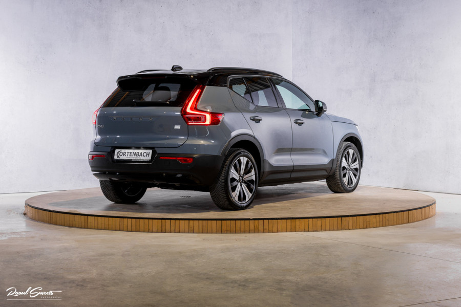 Volvo XC40 Recharge Plus | Adaptieve cruise | Blis | 19 Inch | Full LED |