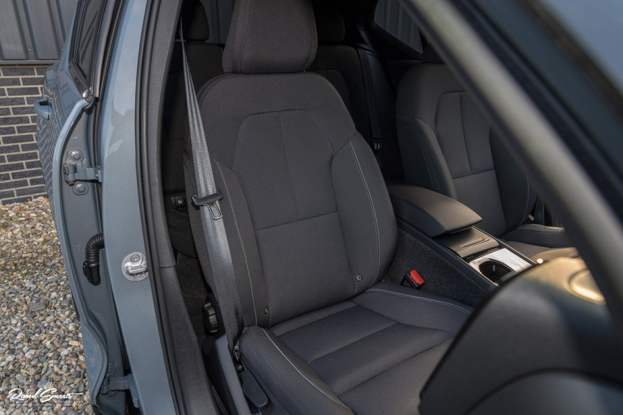 Volvo XC40 Recharge Plus | Adaptieve cruise | Blis | 19 Inch | Full LED |