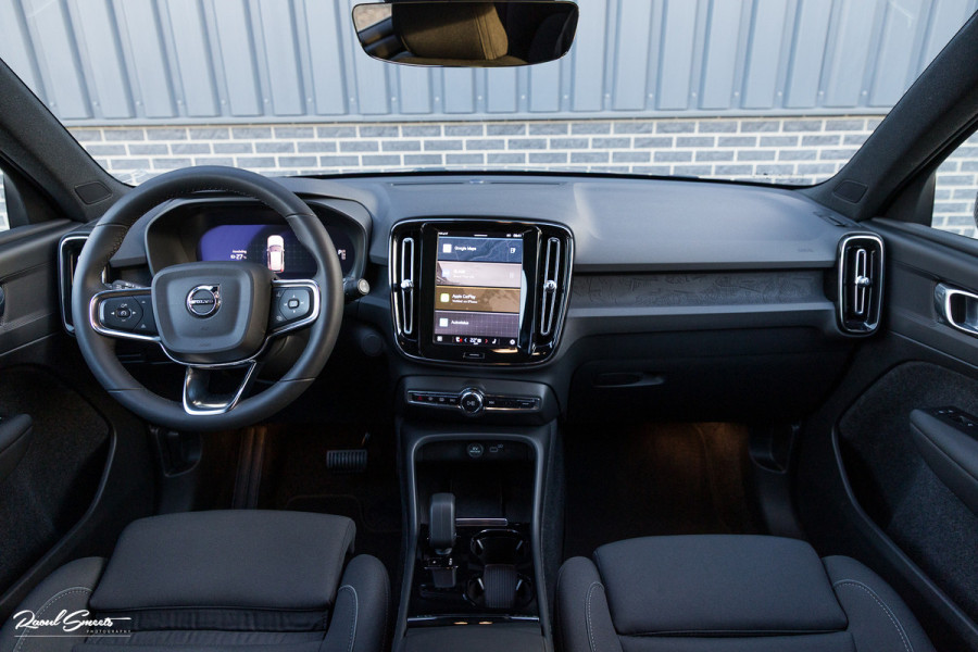 Volvo XC40 Recharge Plus | Adaptieve cruise | Blis | 19 Inch | Full LED |