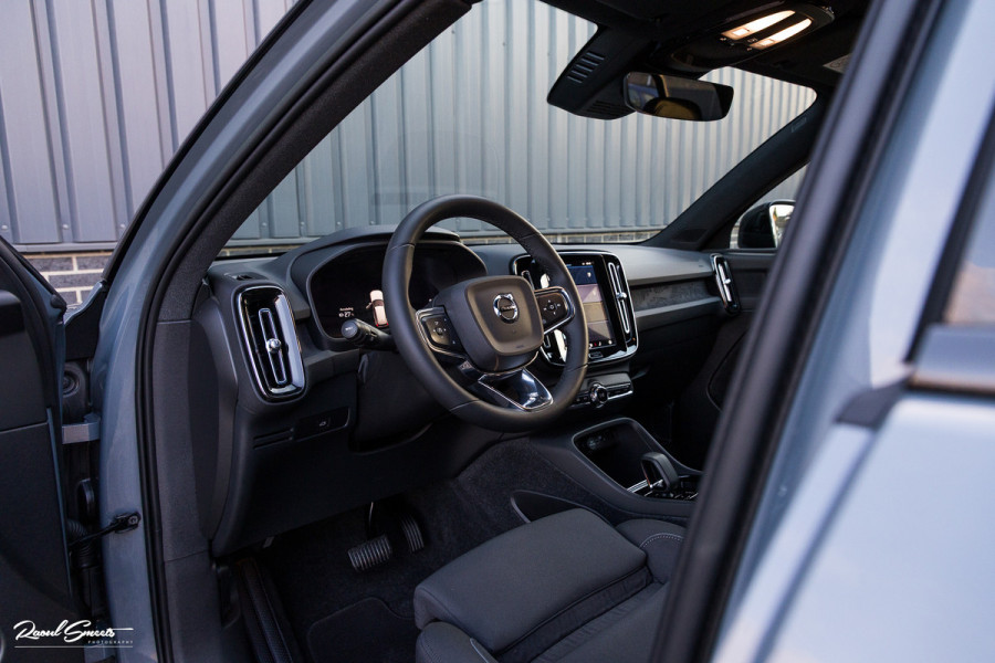 Volvo XC40 Recharge Plus | Adaptieve cruise | Blis | 19 Inch | Full LED |