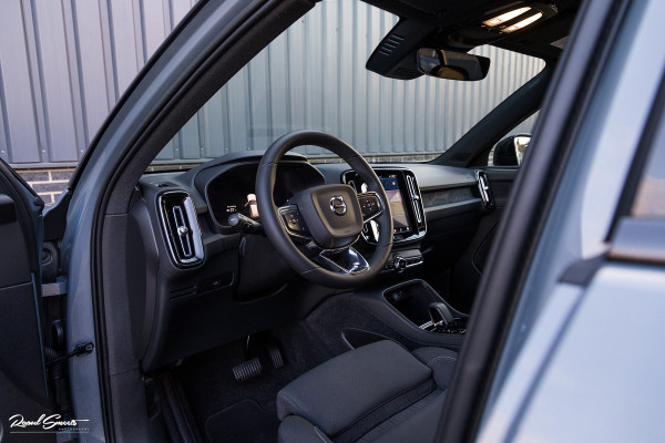 Volvo XC40 Recharge Plus | Adaptieve cruise | Blis | 19 Inch | Full LED |