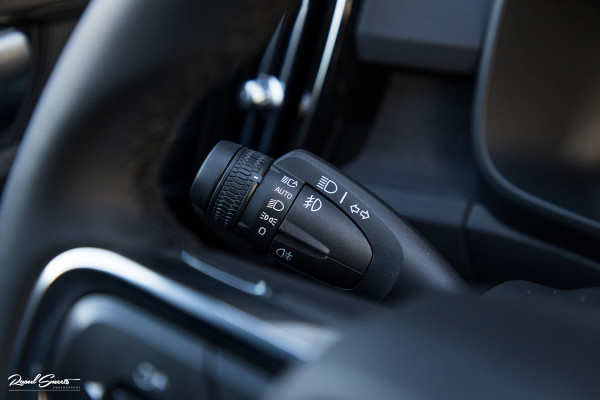 Volvo XC40 Recharge Plus | Adaptieve cruise | Blis | 19 Inch | Full LED |